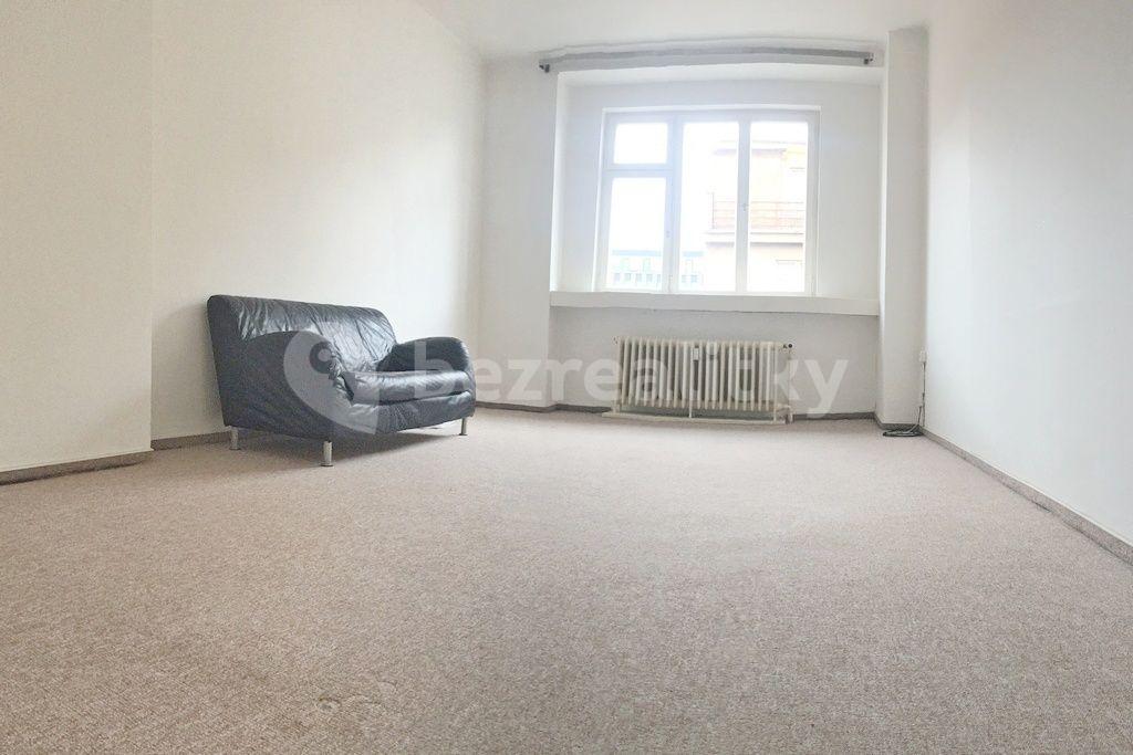 Prenájom bytu 2-izbový 47 m², Sokolovská, Praha, Praha