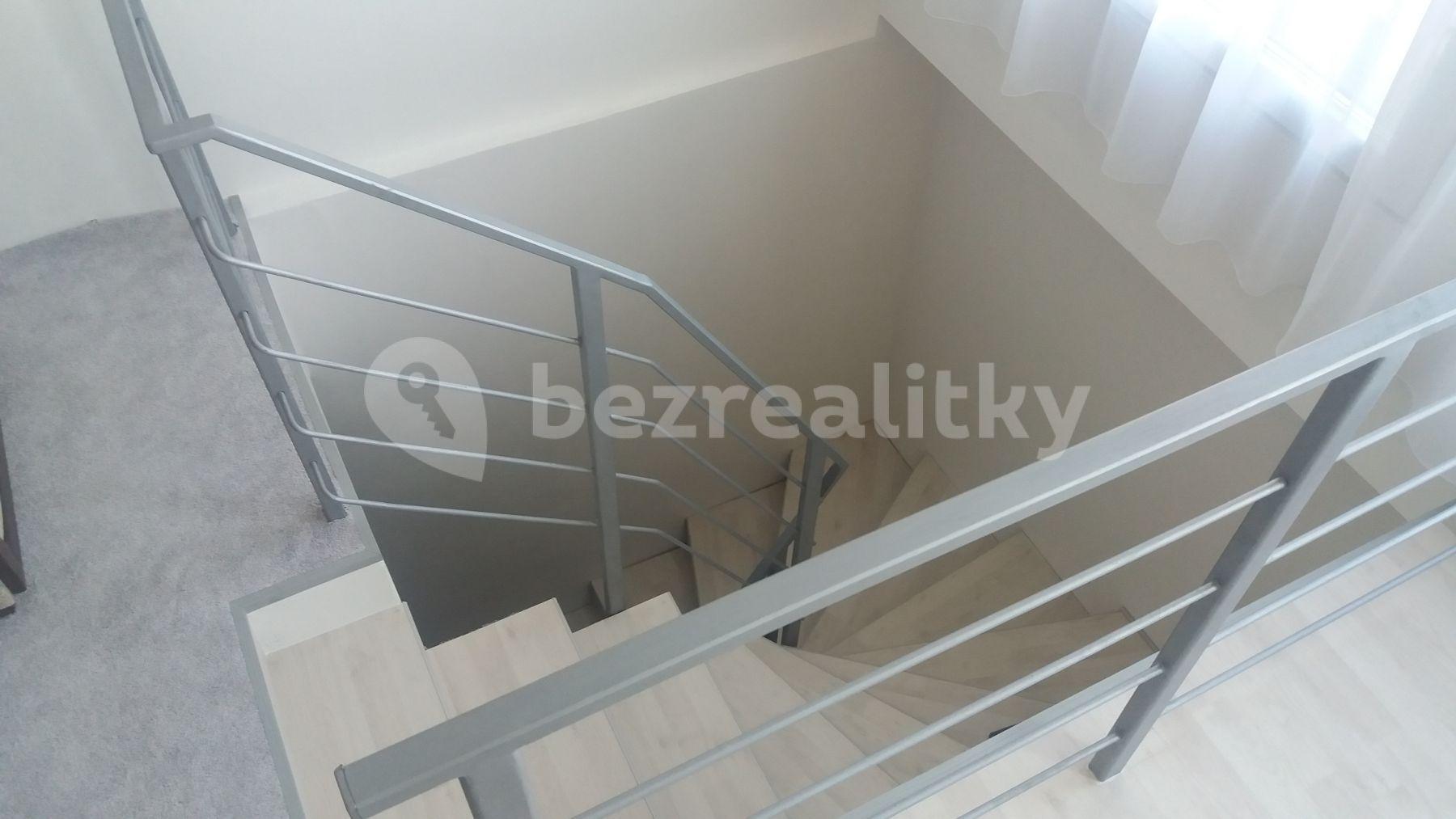 Prenájom bytu 2-izbový 55 m², Nechanická, Praha, Praha