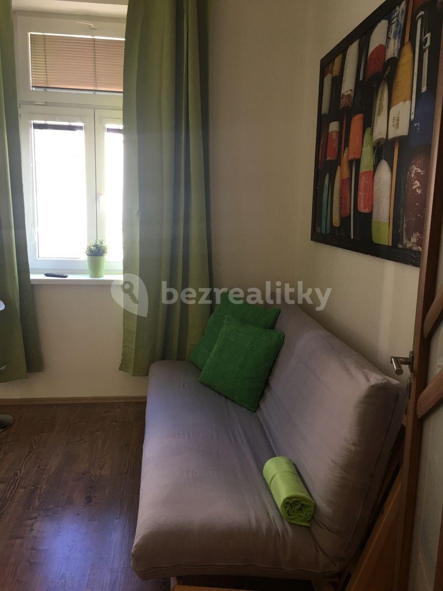 Prenájom bytu 1-izbový 20 m², Pod Labuťkou, Praha, Praha