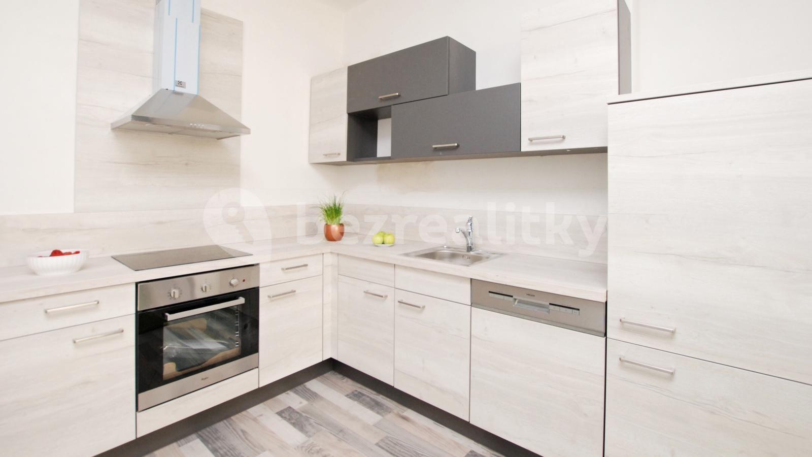 Prenájom bytu 2-izbový 53 m², Žateckých, Praha, Praha