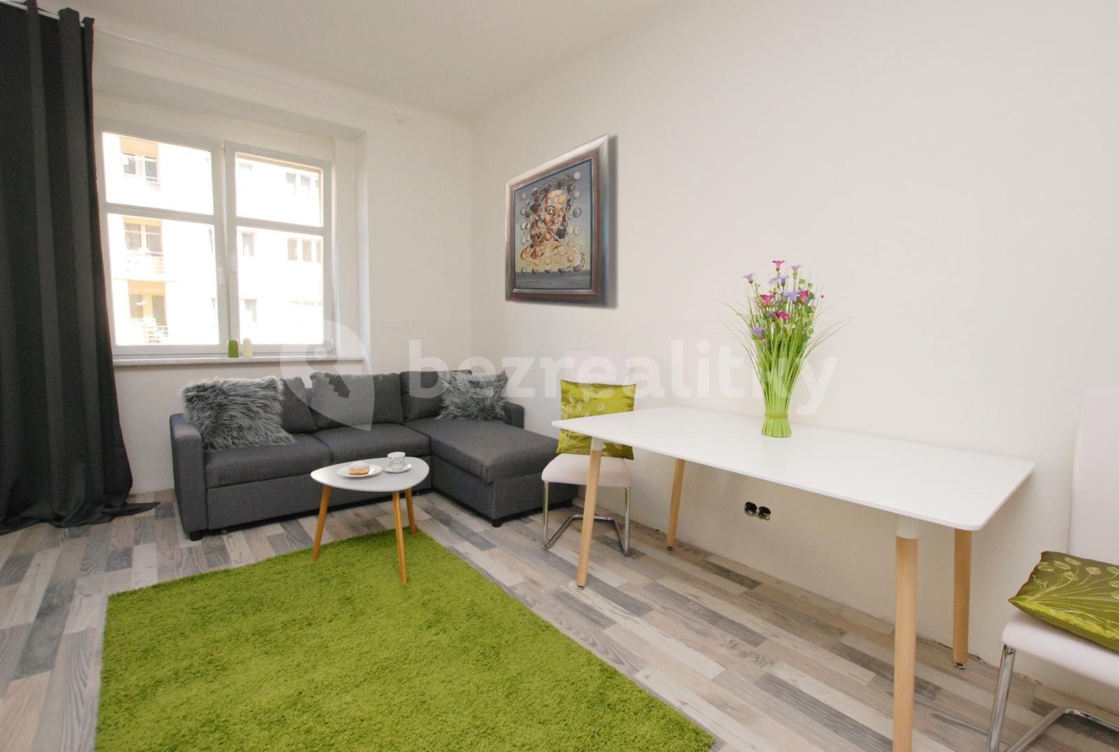 Prenájom bytu 2-izbový 53 m², Žateckých, Praha, Praha