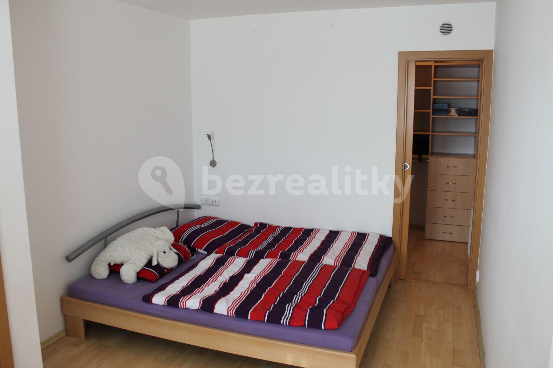 Prenájom bytu 2-izbový 50 m², Nuselská, Praha, Praha