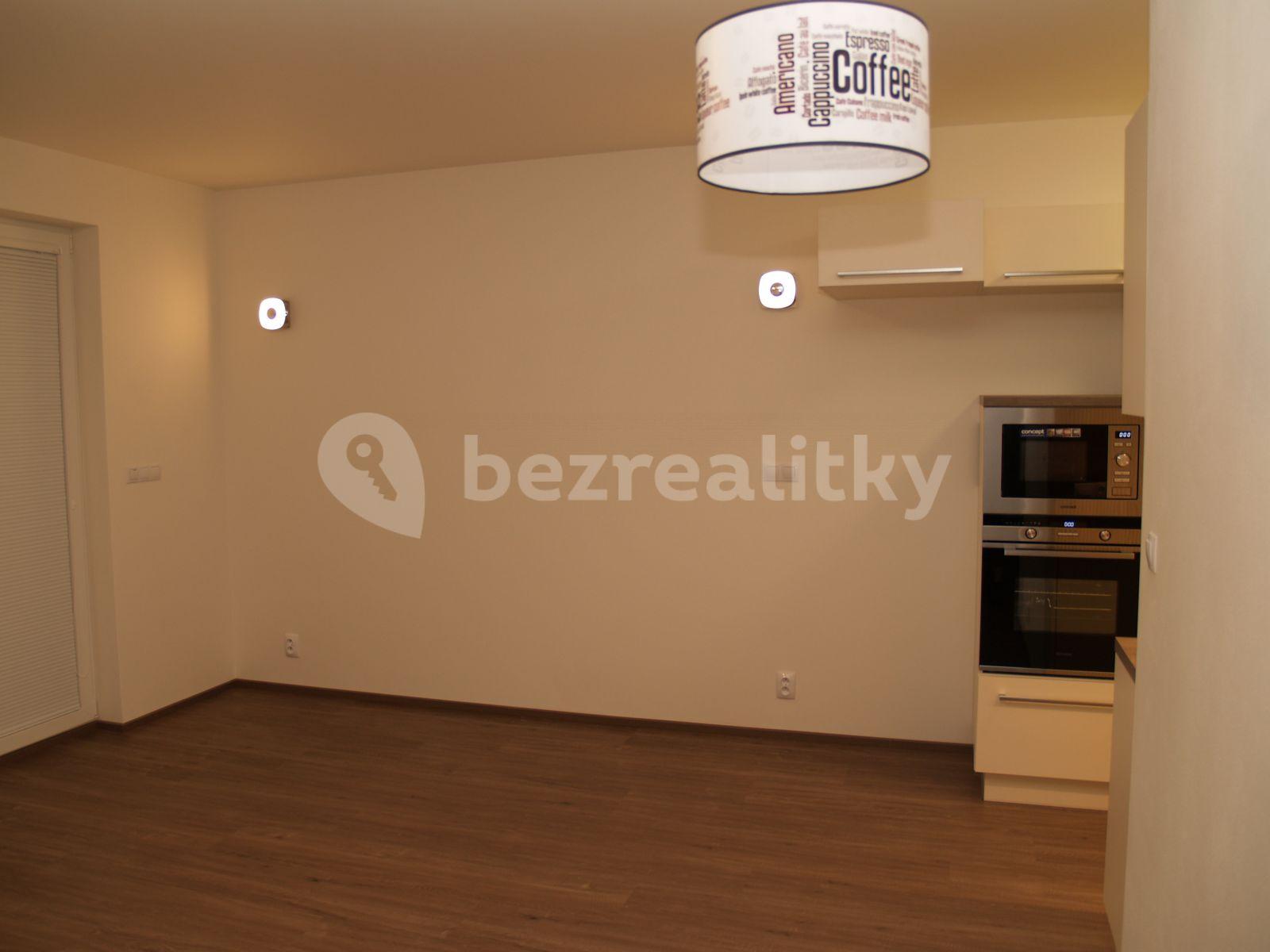 Prenájom bytu 3-izbový 82 m², Toufarova, Praha, Praha