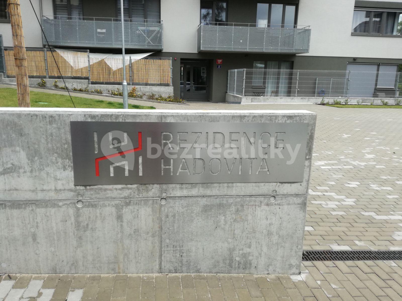 Prenájom bytu 2-izbový 57 m², Hadovitá, Praha, Praha