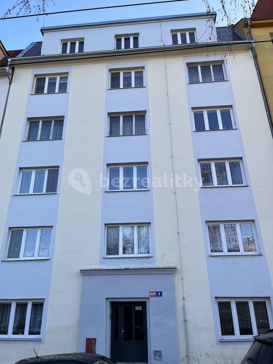 Prenájom bytu 2-izbový 67 m², U Stadiónu, Ústí nad Labem, Ústecký kraj