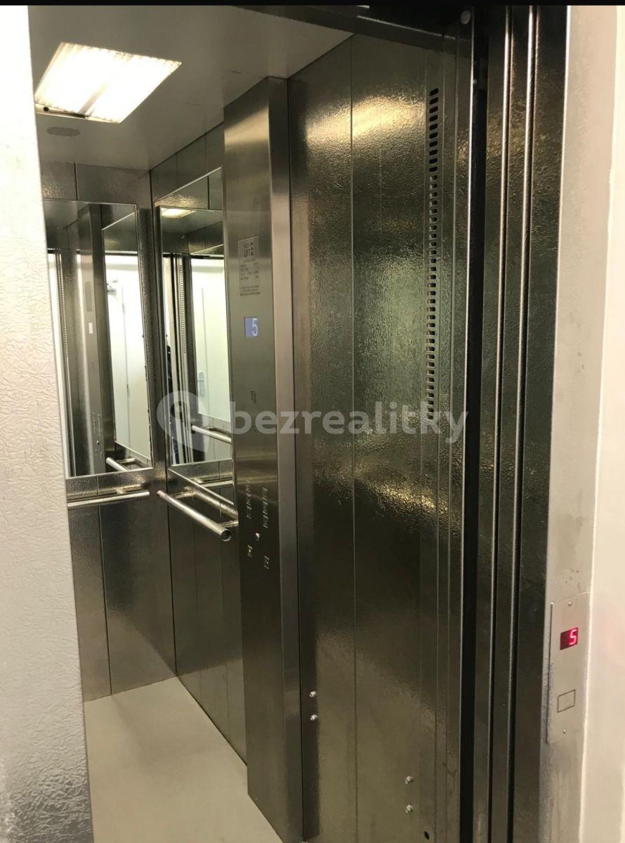 Predaj bytu 1-izbový 17 m², Peroutkova, Praha, Praha