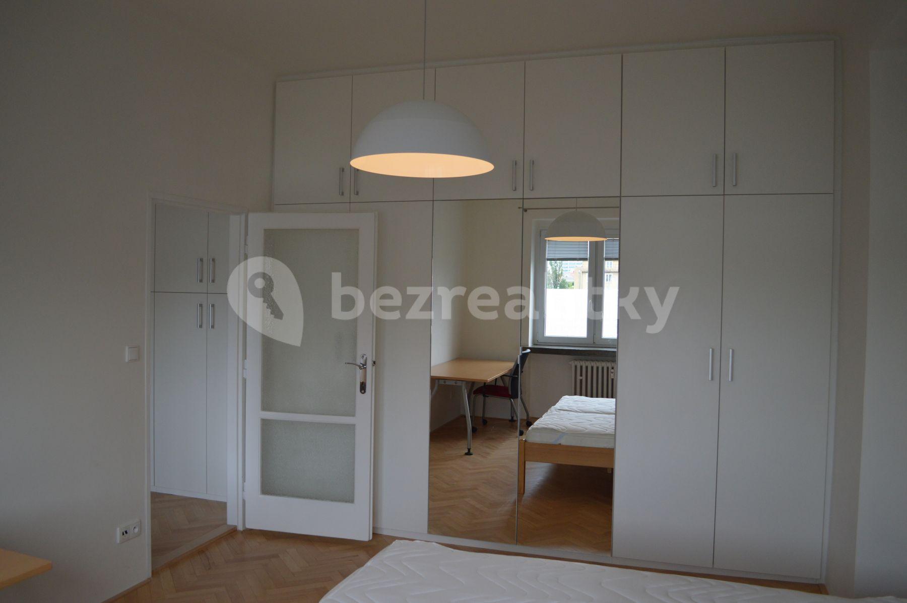 Prenájom bytu 2-izbový 70 m², Biskupcova, Praha, Praha