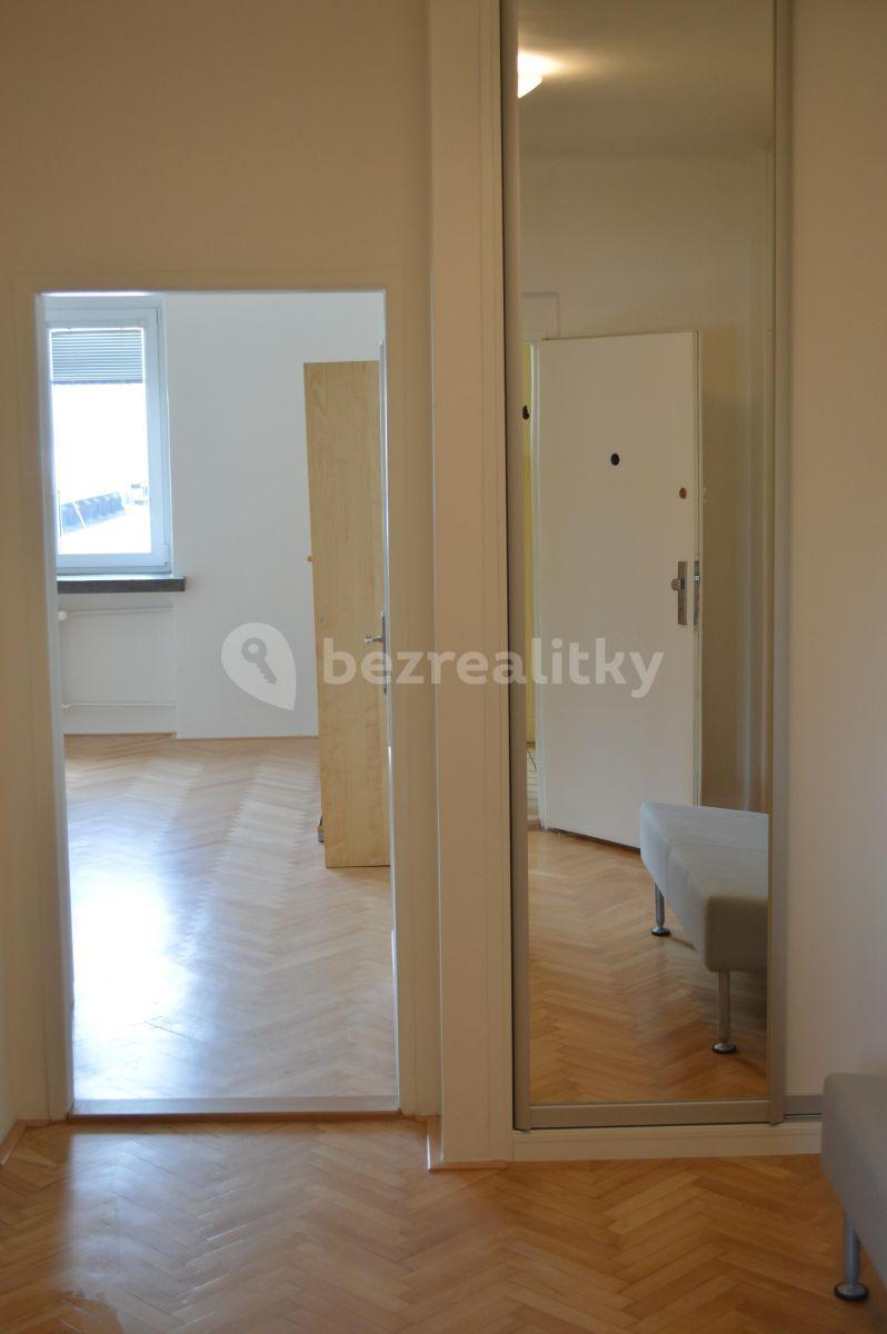 Prenájom bytu 2-izbový 70 m², Biskupcova, Praha, Praha