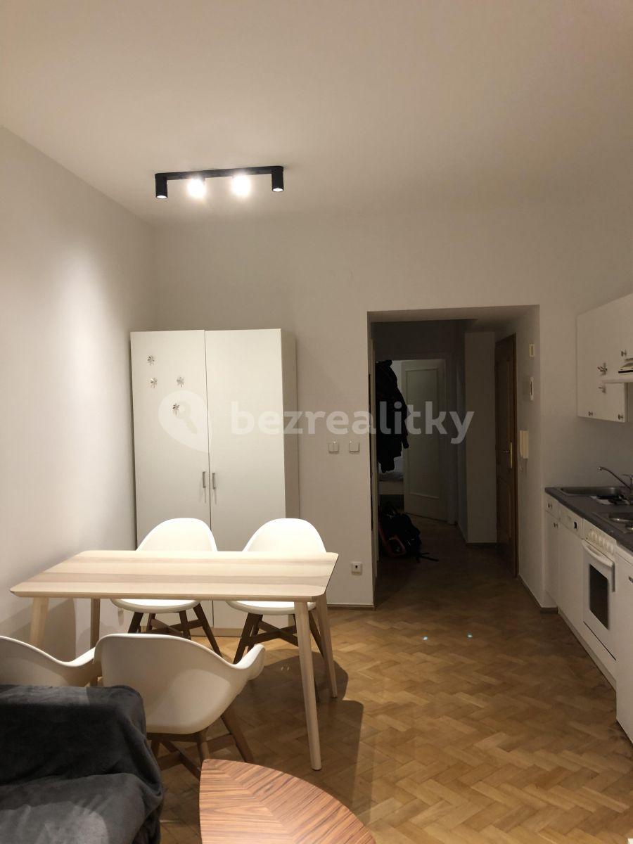 Prenájom bytu 2-izbový 33 m², Mozartova, Praha, Praha