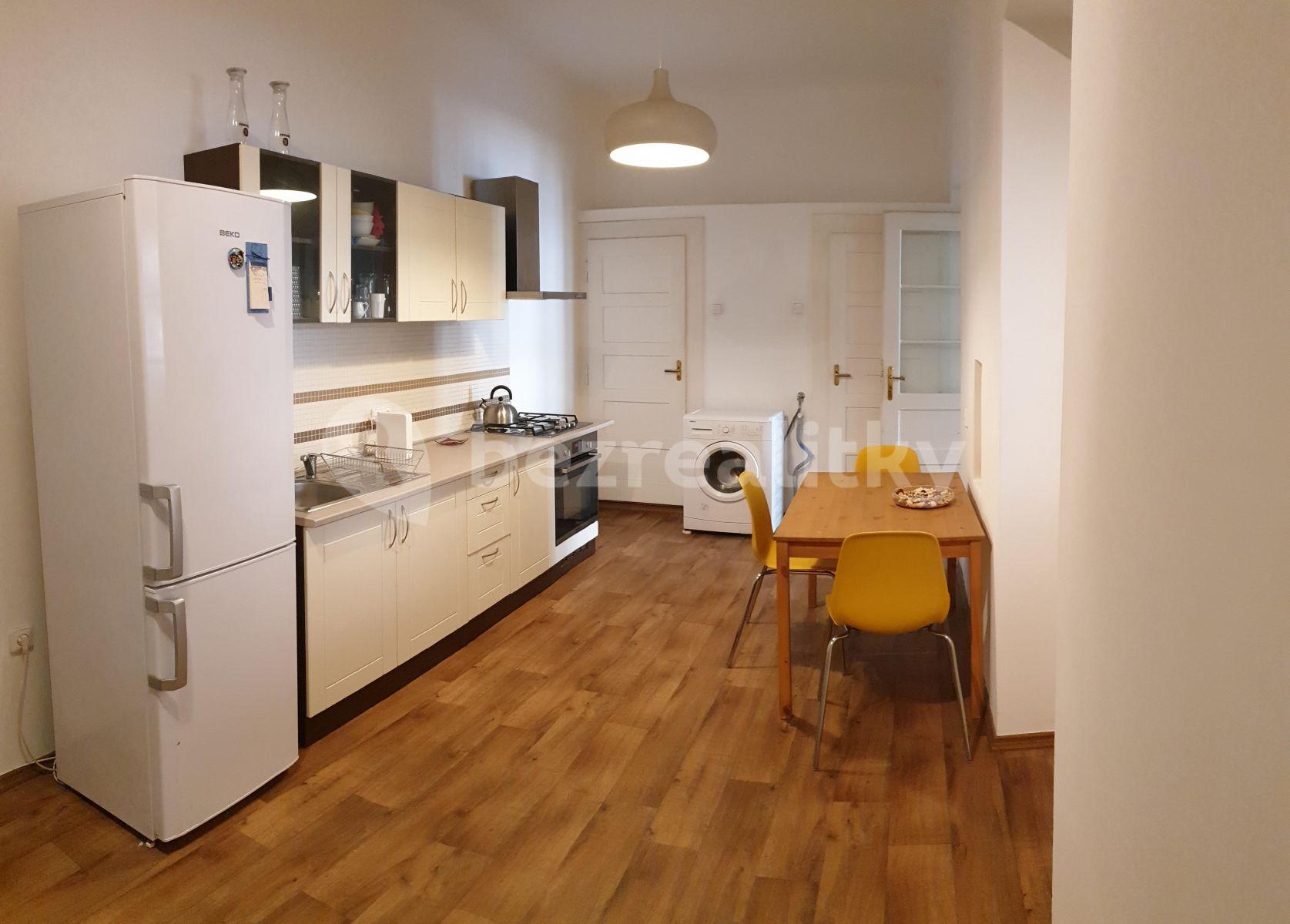 Prenájom bytu 2-izbový 72 m², Jičínská, Praha, Praha