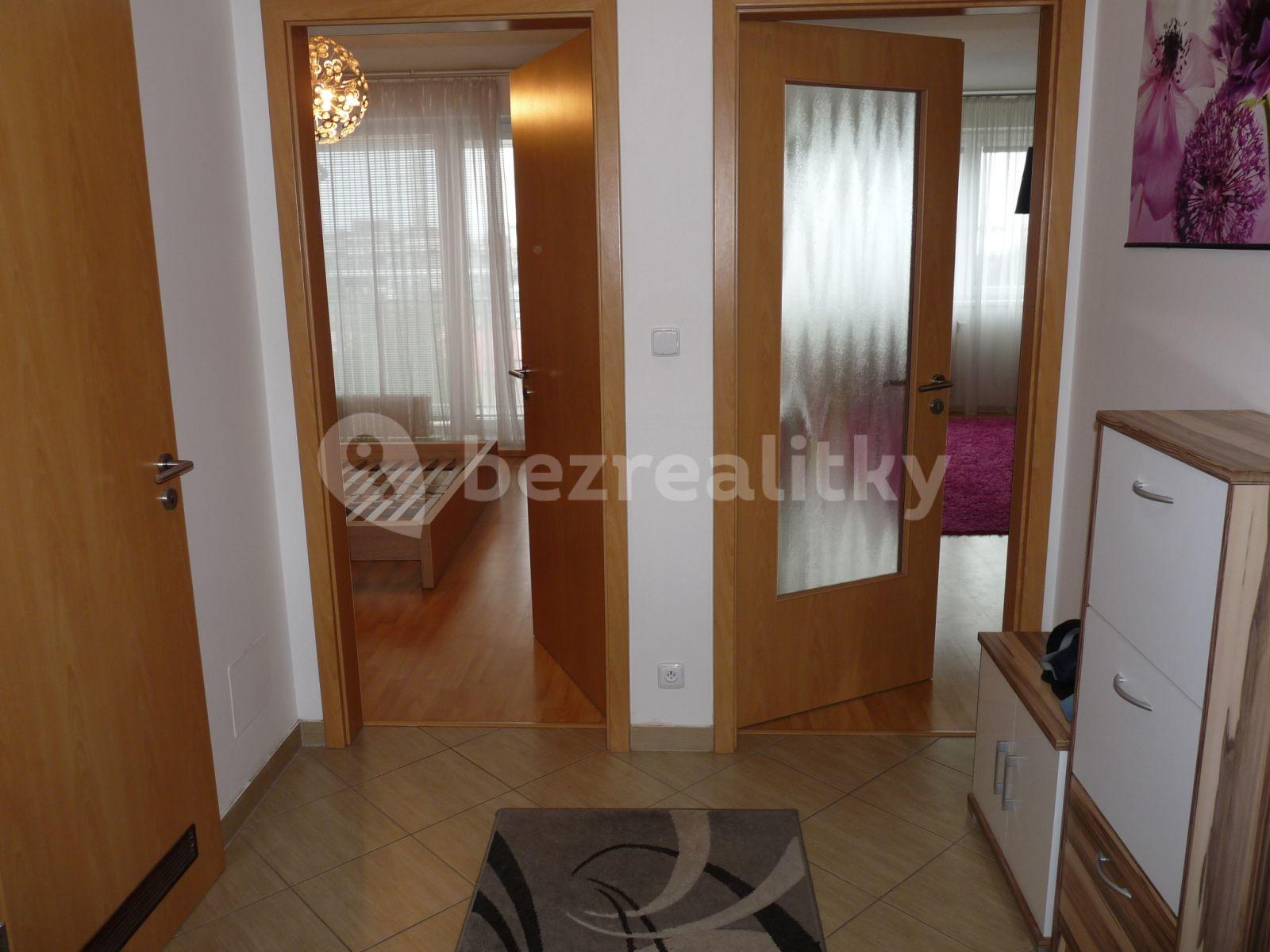 Prenájom bytu 2-izbový 61 m², Chlebovická, Praha, Praha