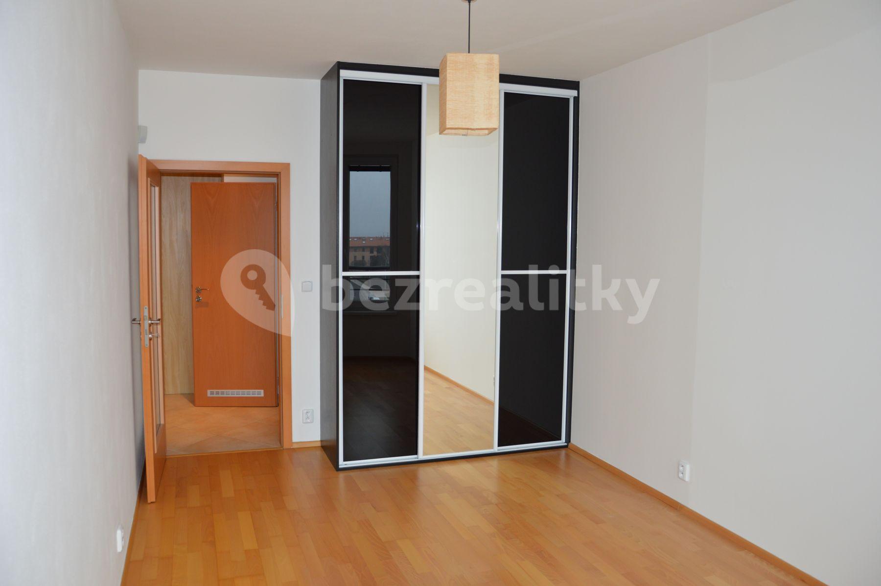 Prenájom bytu 2-izbový 57 m², Tlumačovská, Praha, Praha