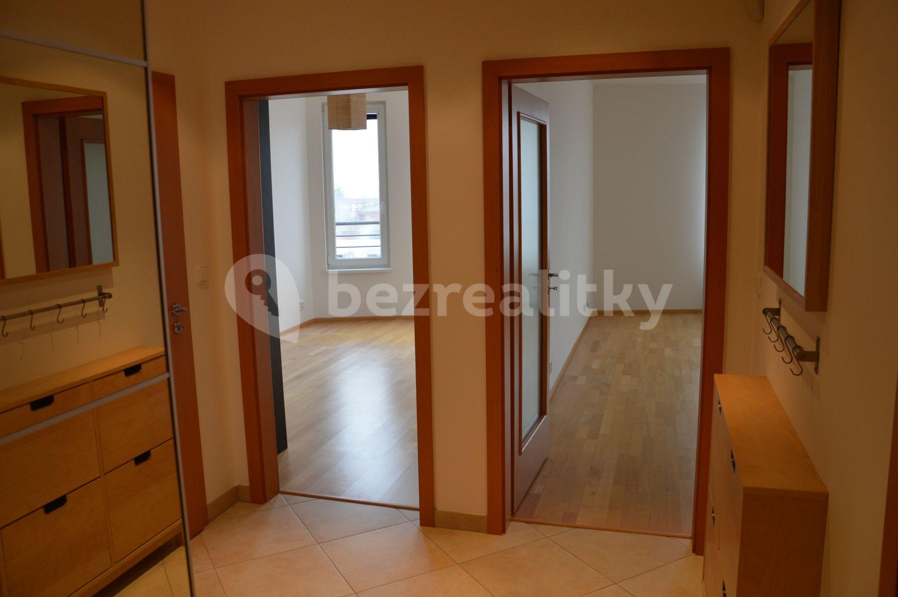 Prenájom bytu 2-izbový 57 m², Tlumačovská, Praha, Praha