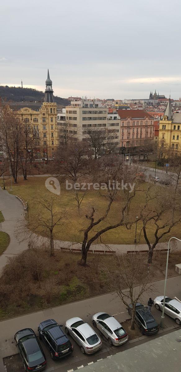 Prenájom bytu 1-izbový 55 m², Karlovo Náměstí, Praha, Praha