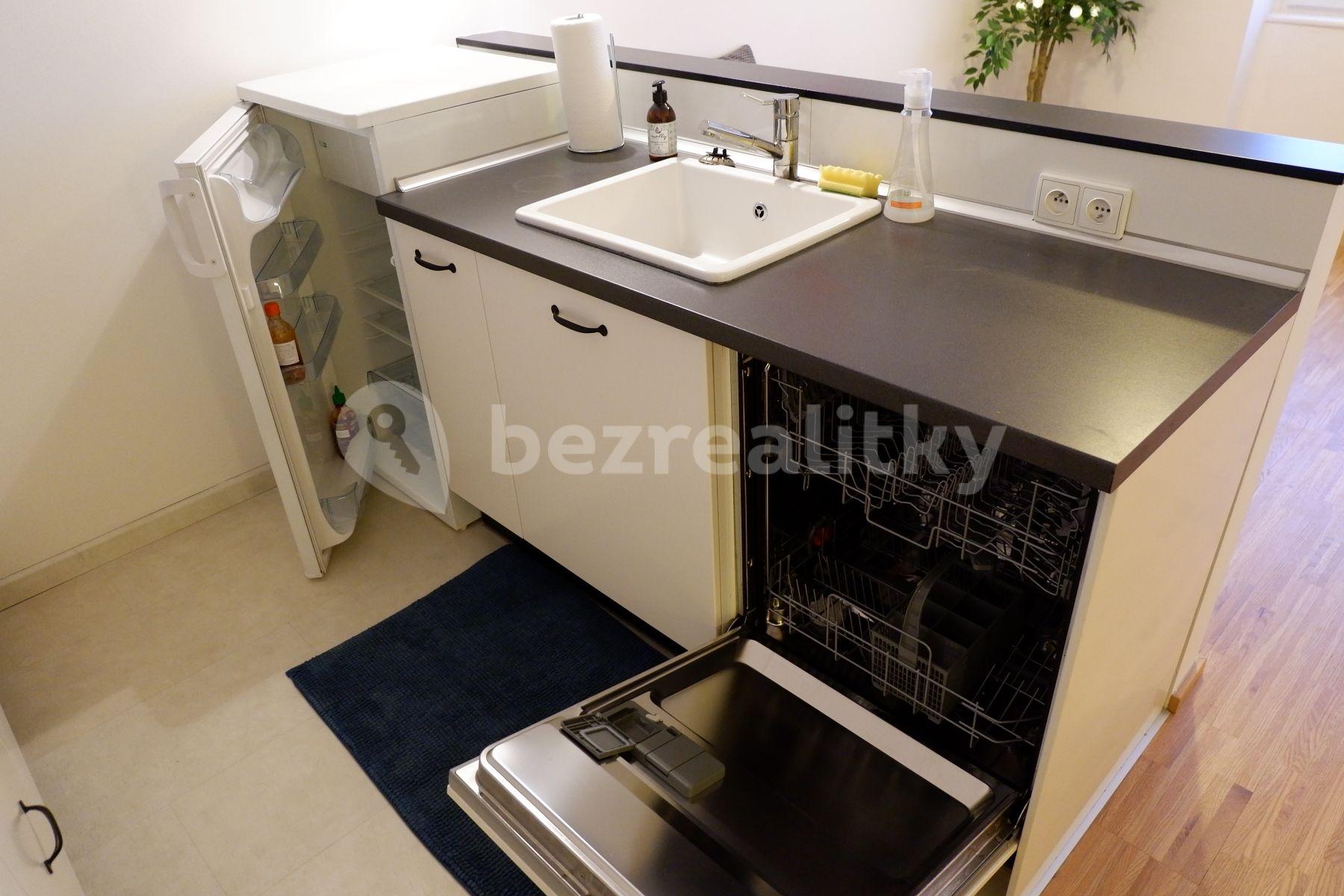 Prenájom bytu 2-izbový 44 m², Na Dolinách, Praha, Praha