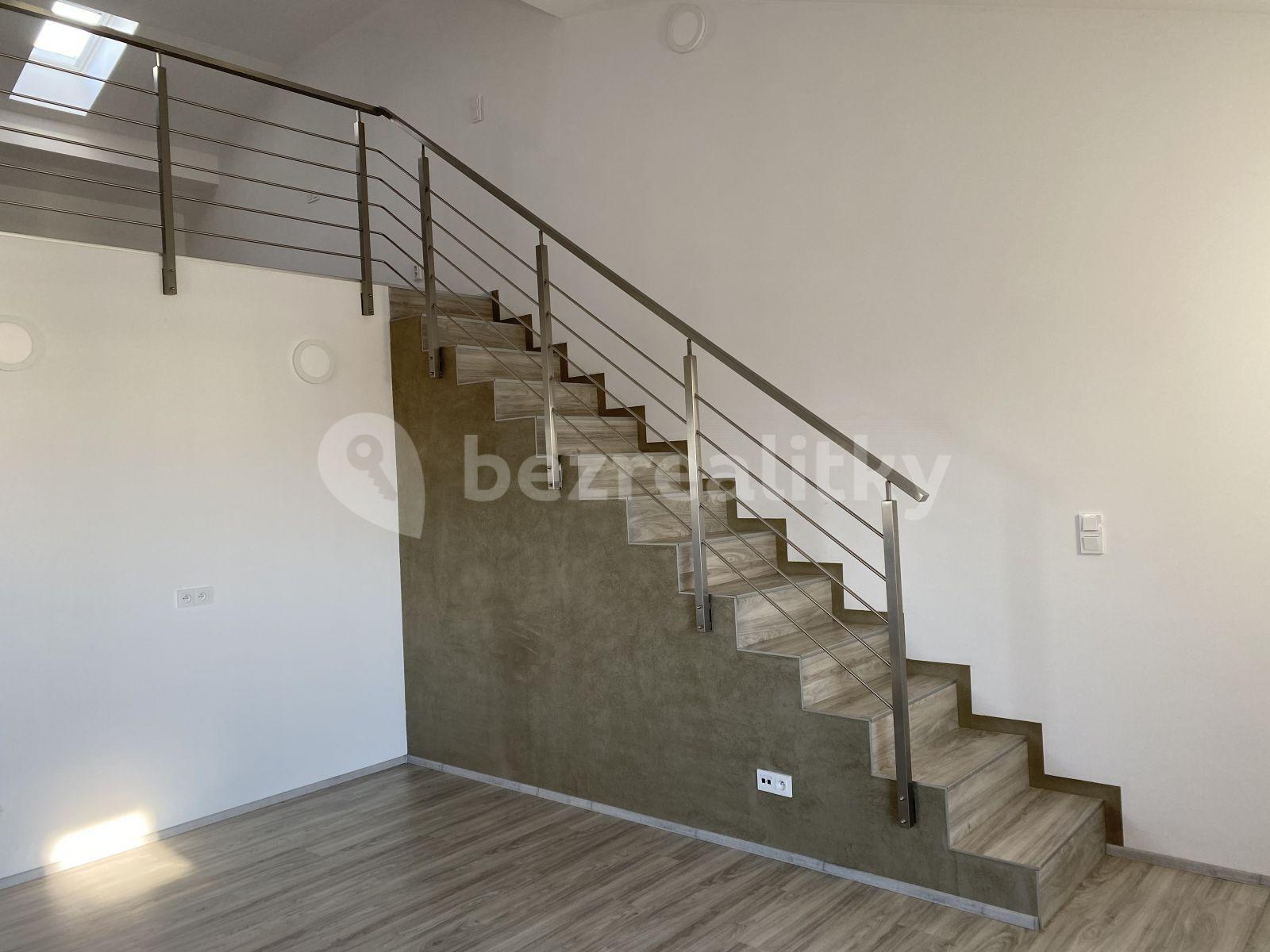 Prenájom bytu 2-izbový 82 m², Sokolnická, Brno, Jihomoravský kraj