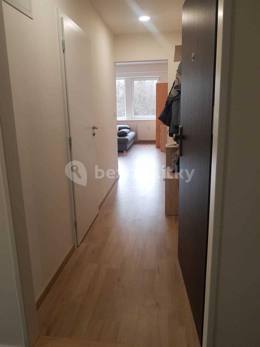 Prenájom bytu Garsoniéra 23 m², Peroutkova, Praha, Praha