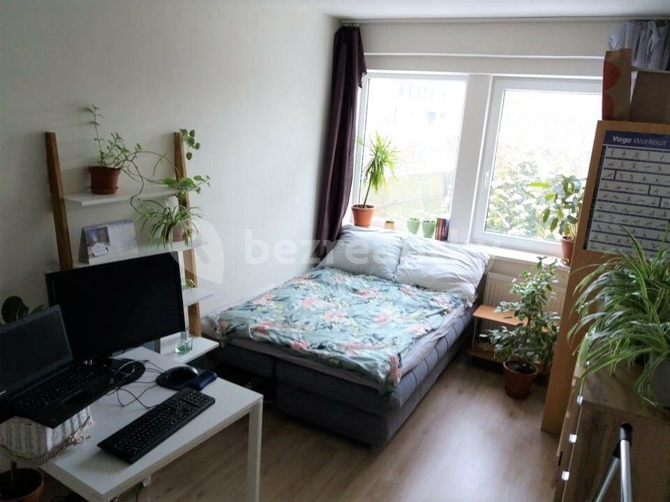 Prenájom bytu Garsoniéra 23 m², Peroutkova, Praha, Praha