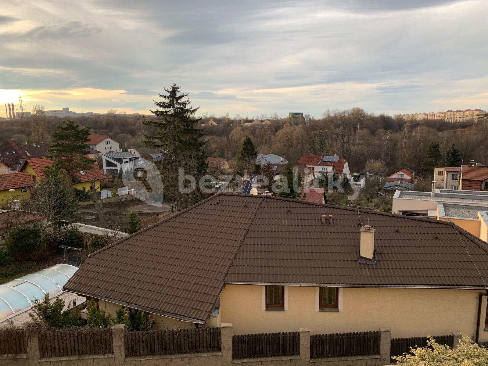 Prenájom bytu 3-izbový 60 m², Jeremiášova, Praha, Praha