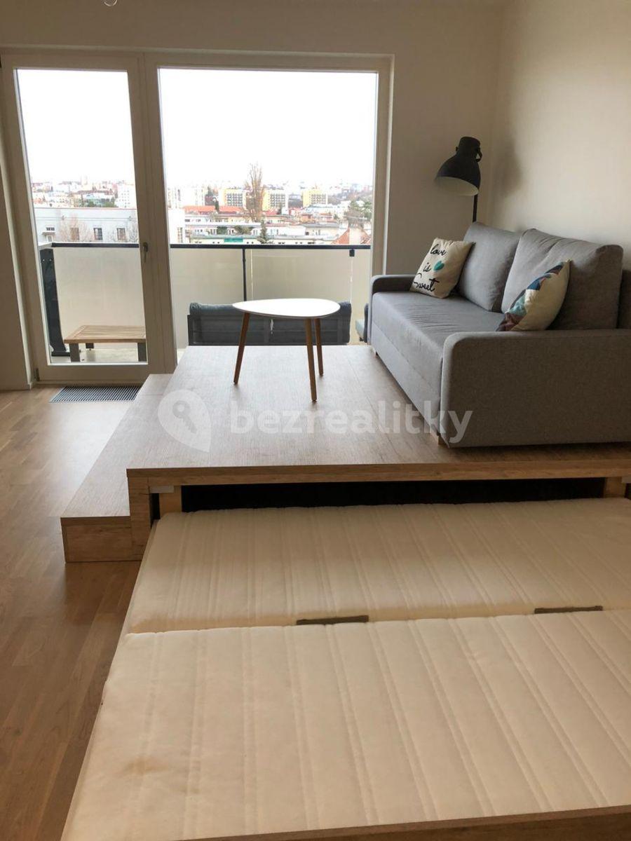 Prenájom bytu 1-izbový 39 m², Za Strašnickou vozovnou, Praha, Praha