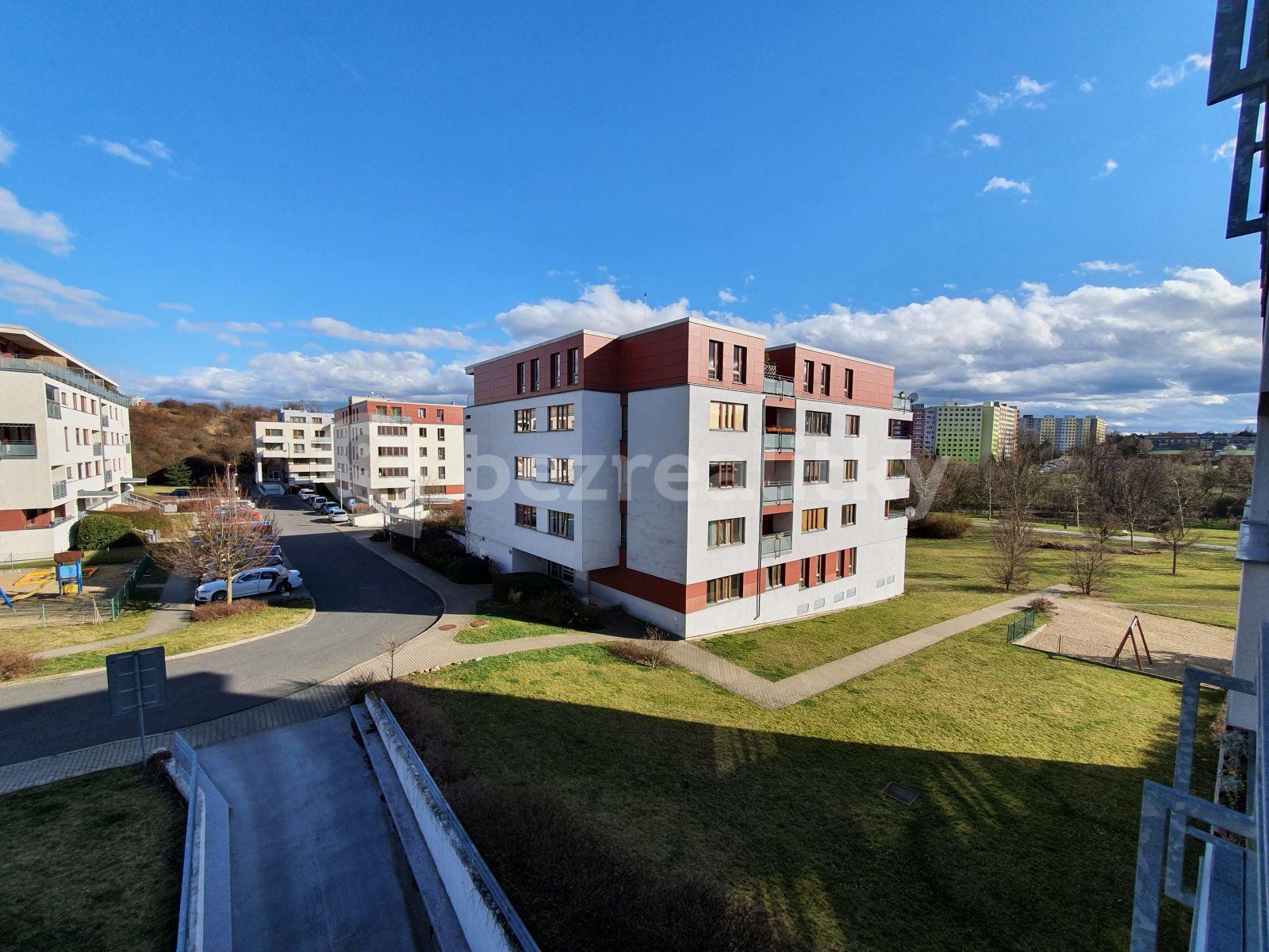 Prenájom bytu 2-izbový 60 m², Nová Kolonie, Praha, Praha