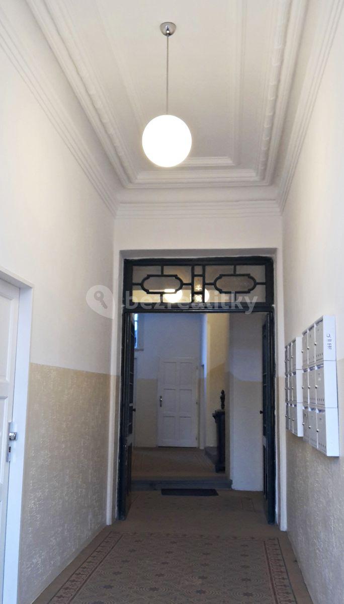 Prenájom bytu Garsoniéra 25 m², Kotevní, Praha, Praha