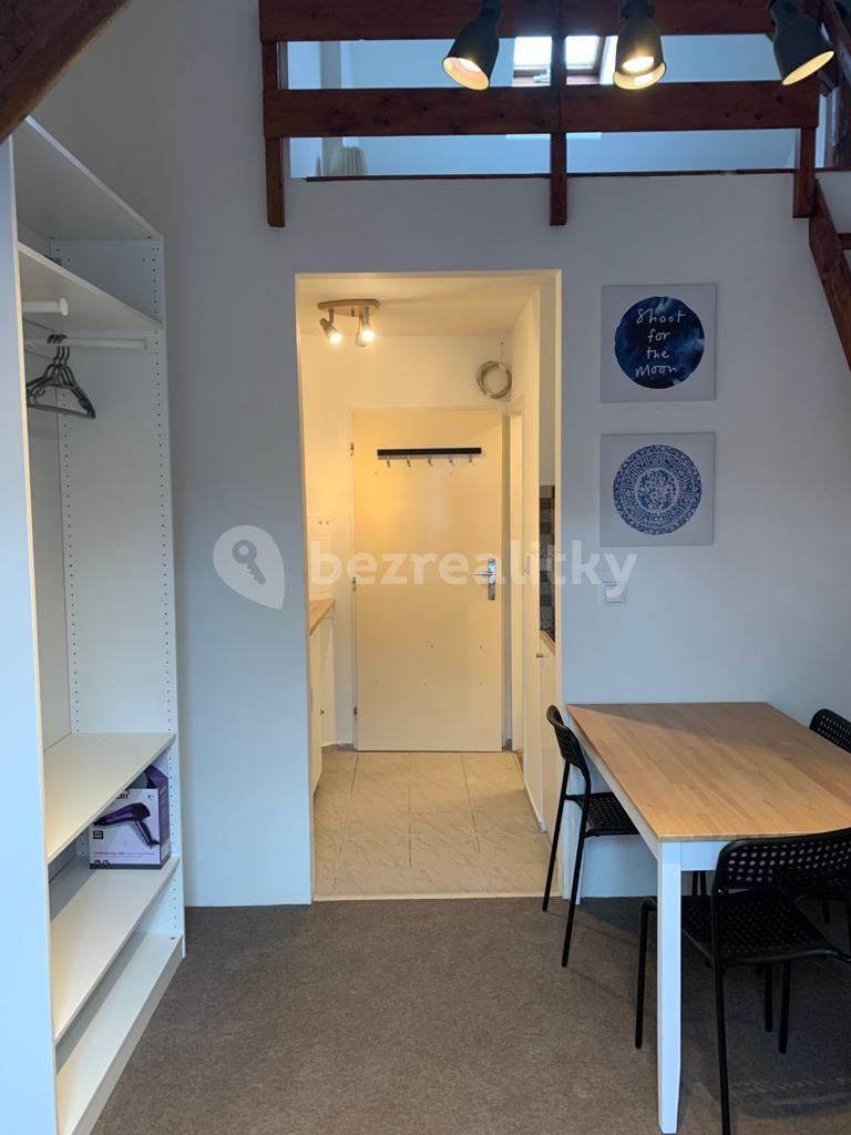 Prenájom bytu Garsoniéra 25 m², Kováků, Praha, Praha