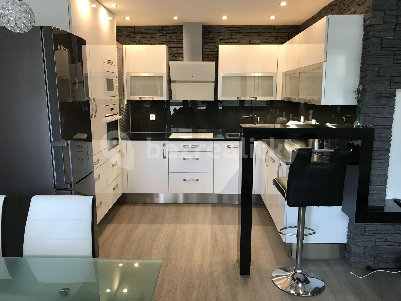 Prenájom bytu 4-izbový 86 m², Vršovická, Praha, Praha