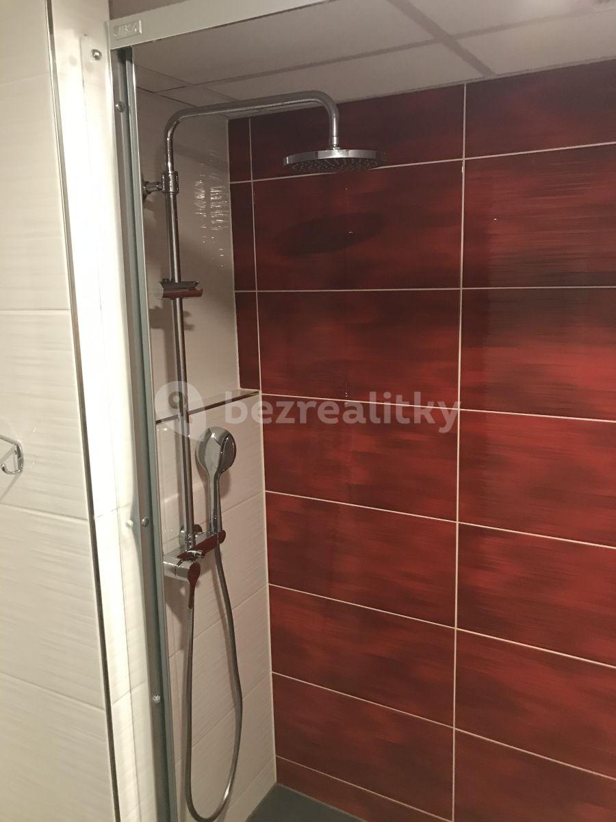 Prenájom bytu 4-izbový 86 m², Vršovická, Praha, Praha