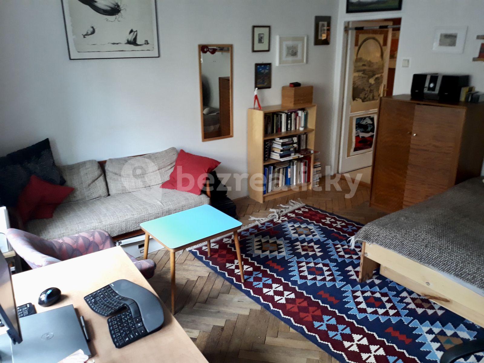 Prenájom bytu 2-izbový 64 m², Lucemburská, Praha, Praha