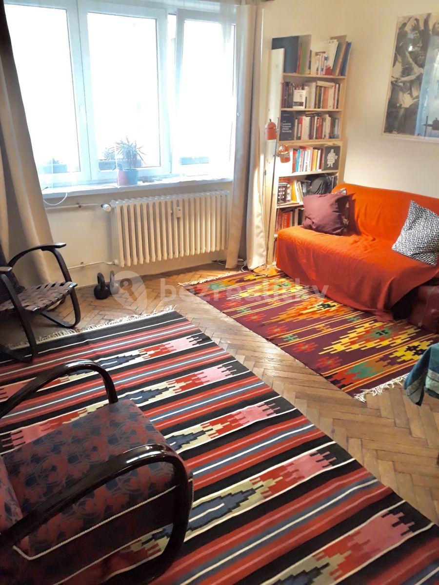 Prenájom bytu 2-izbový 64 m², Lucemburská, Praha, Praha