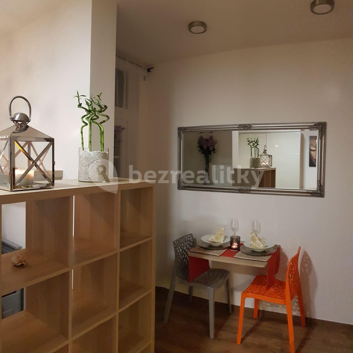 Prenájom bytu Garsoniéra 27 m², Jeremenkova, Praha, Praha