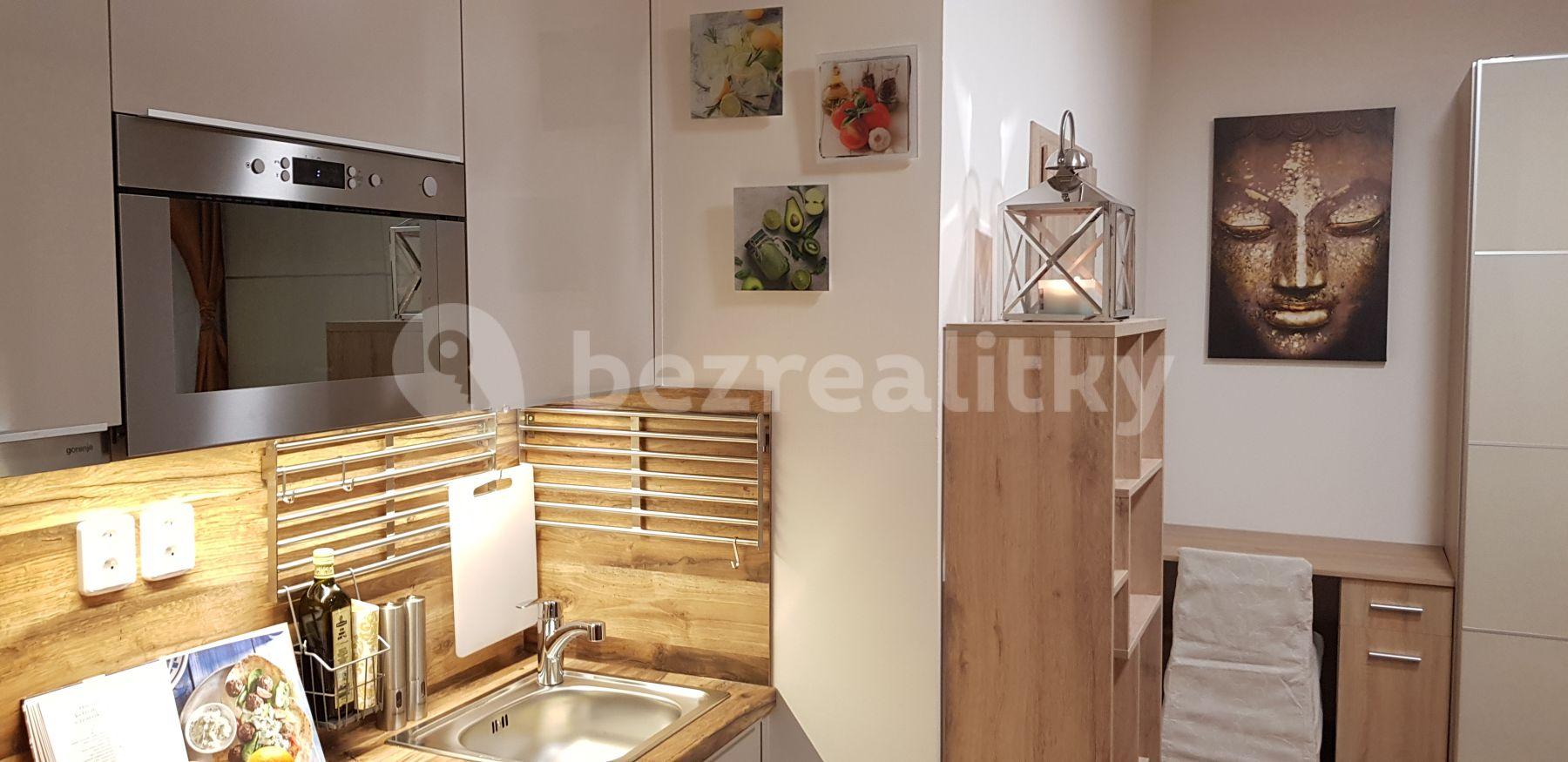 Prenájom bytu Garsoniéra 27 m², Jeremenkova, Praha, Praha