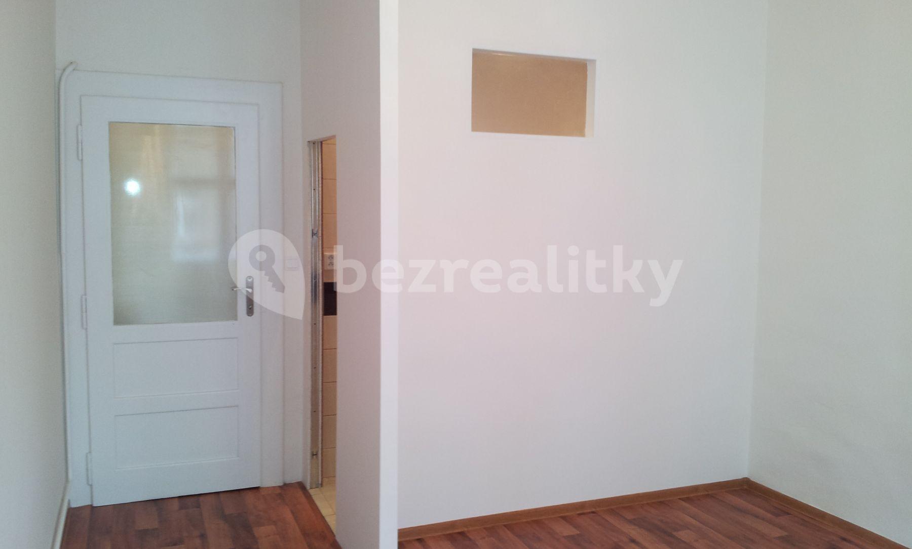 Prenájom bytu 1-izbový 26 m², Slezská, Praha, Praha