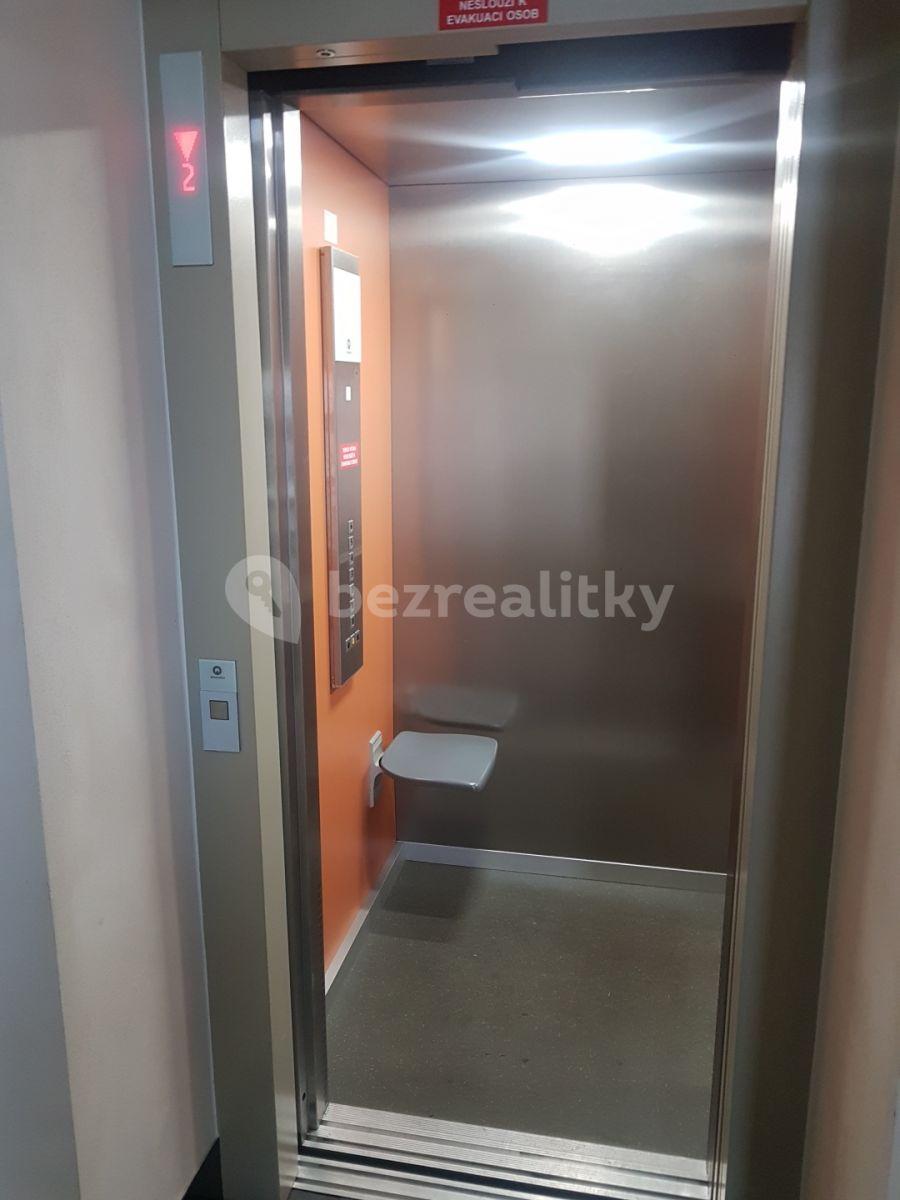 Prenájom bytu 1-izbový 26 m², Slezská, Praha, Praha