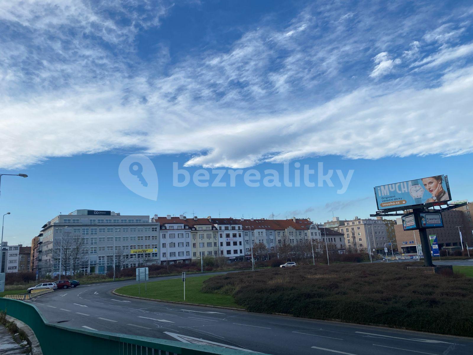 Prenájom bytu Garsoniéra 30 m², Na Pankráci, Praha, Praha