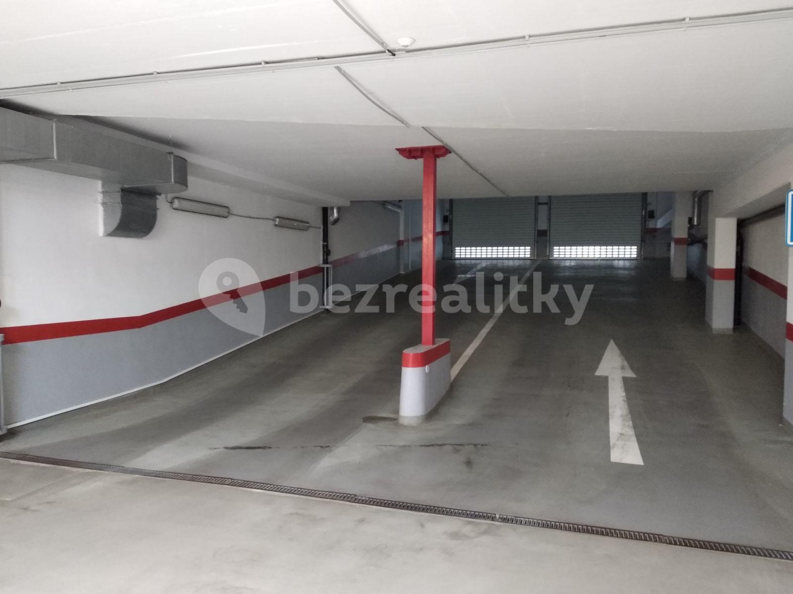 Prenájom garáže 12 m², Na Zatlance, Praha, Praha