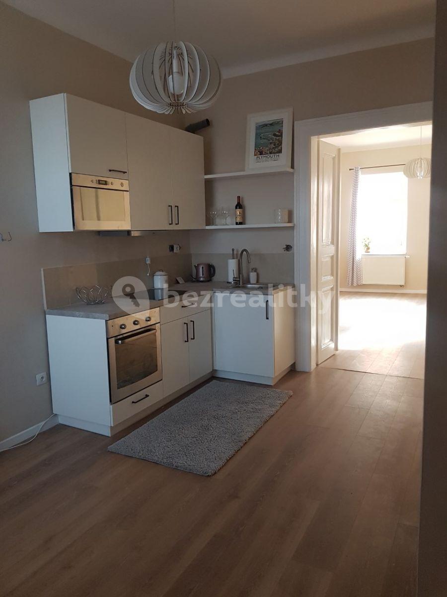 Prenájom bytu 1-izbový 43 m², Kamenická, Praha, Praha