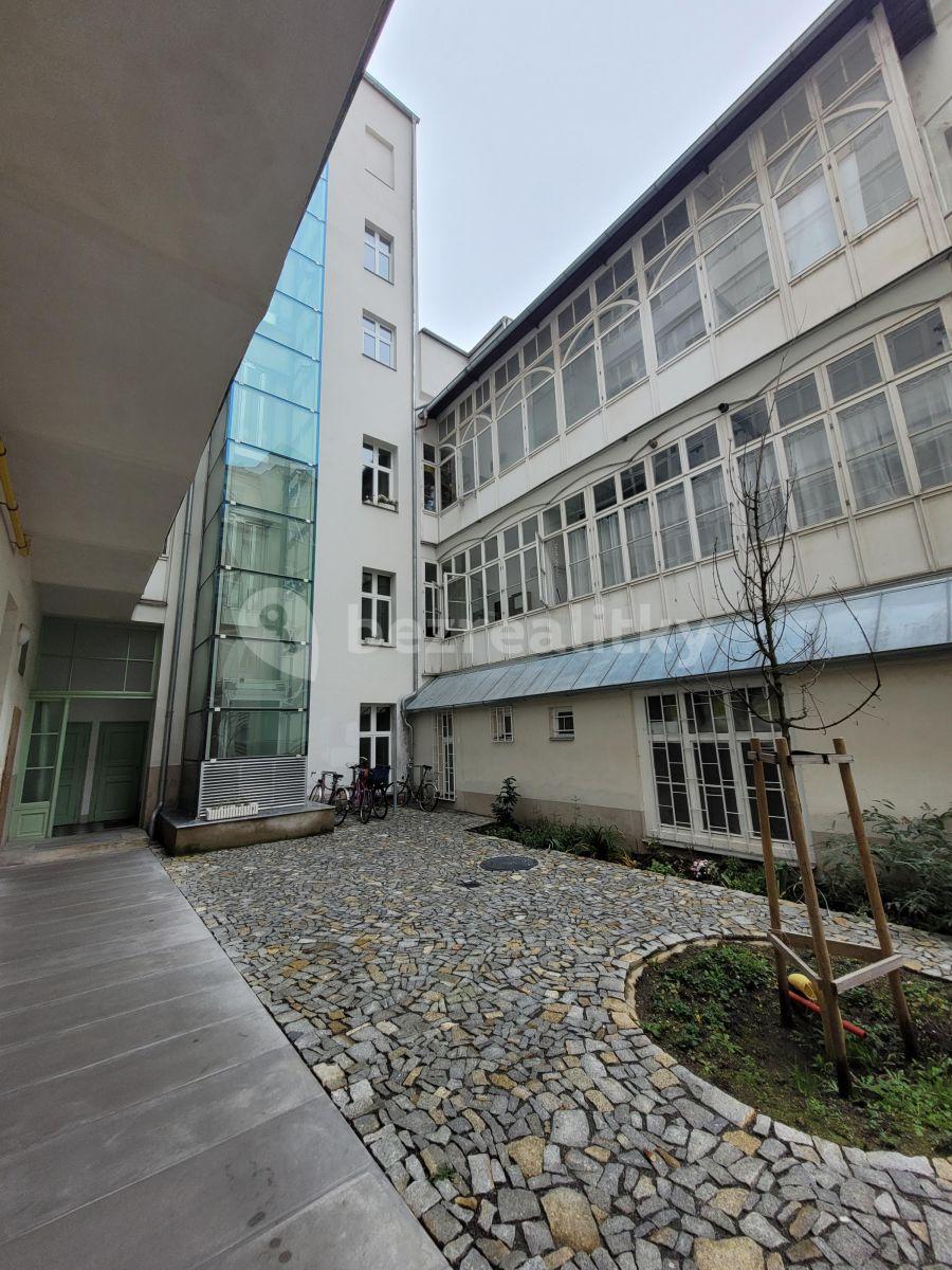 Prenájom bytu 1-izbový 43 m², Kamenická, Praha, Praha