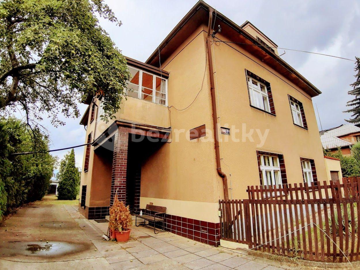 Prenájom bytu 2-izbový 81 m², Pod Belárií, Praha, Praha