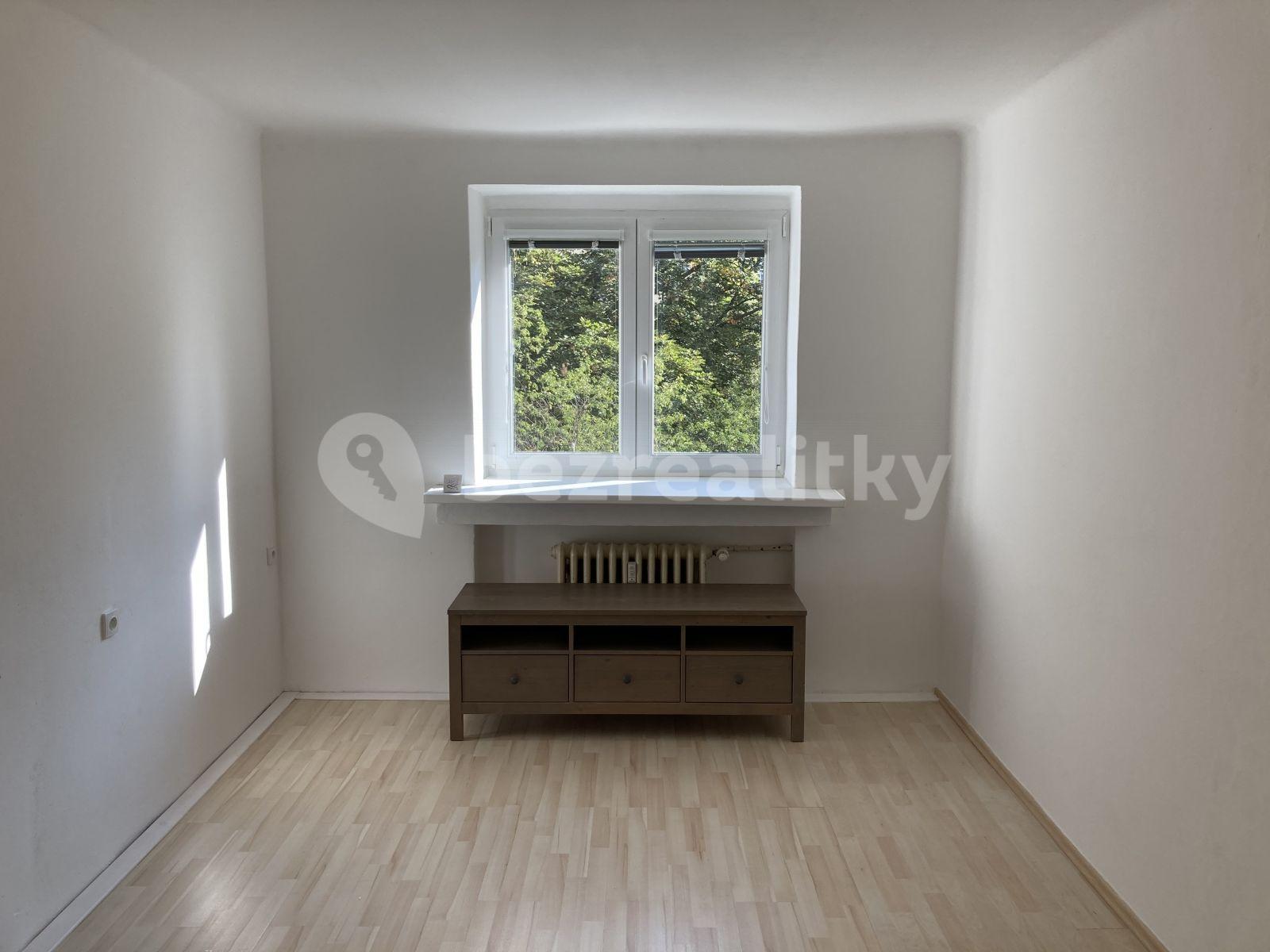 Prenájom bytu 2-izbový 53 m², Karpatská, Praha, Praha