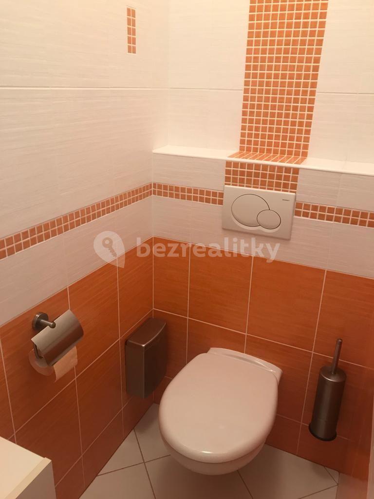 Prenájom bytu 2-izbový 50 m², Kladenská, Praha, Praha