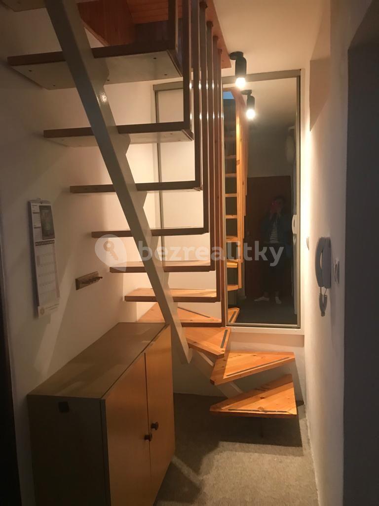 Prenájom bytu 2-izbový 50 m², Kladenská, Praha, Praha