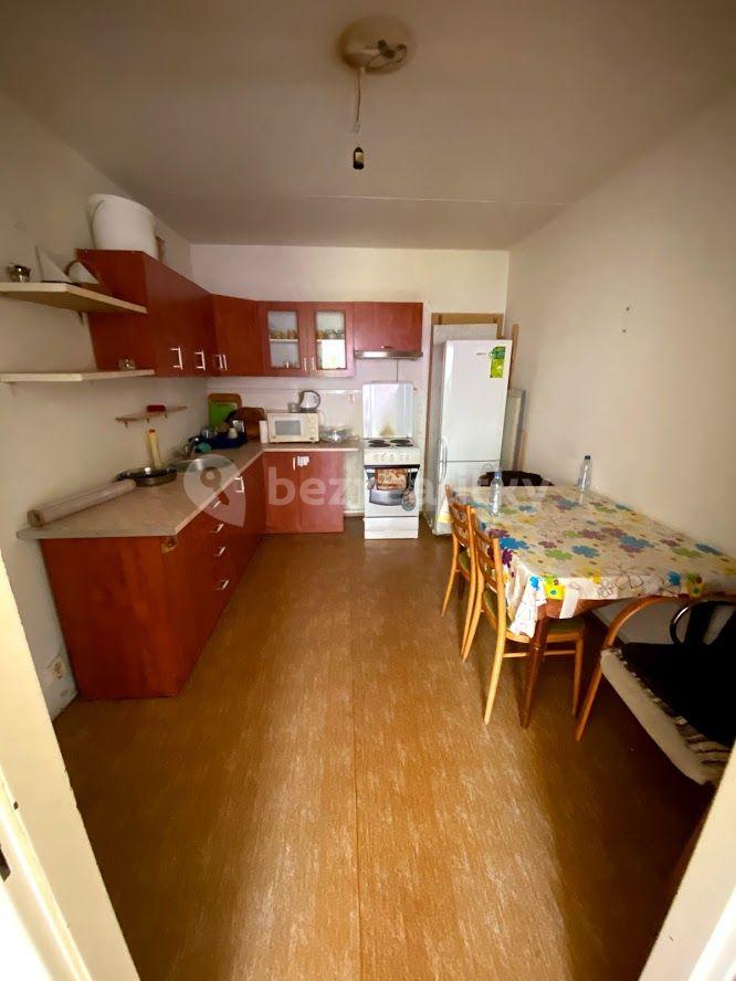 Prenájom bytu 3-izbový 54 m², Bryksova, Praha, Praha