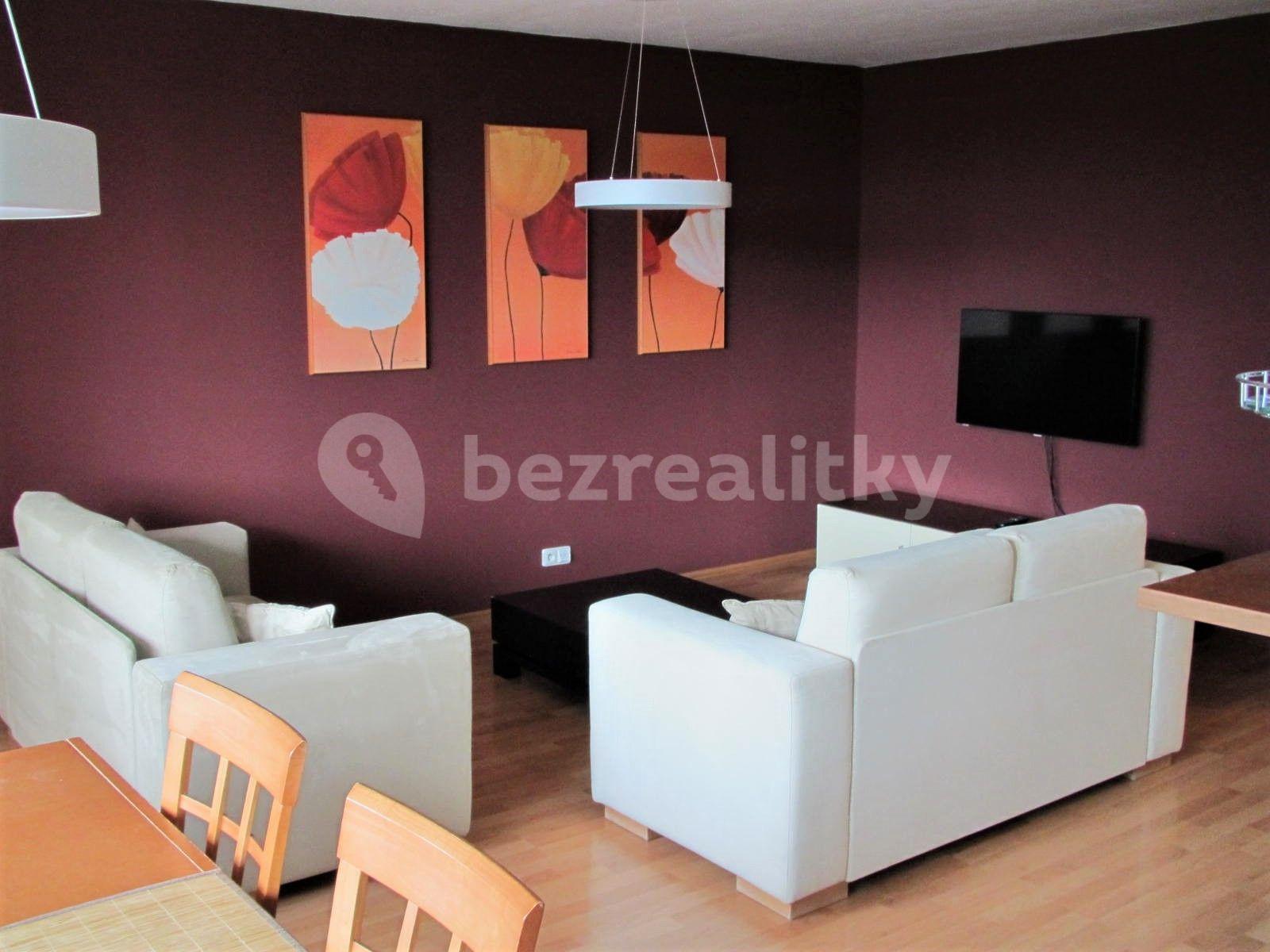 Prenájom bytu 3-izbový 81 m², Štětínská, Praha, Praha