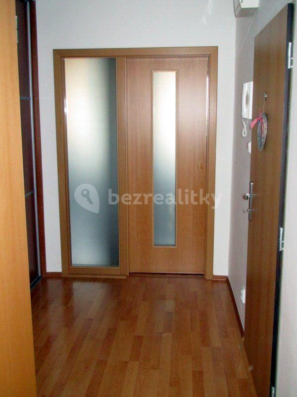 Prenájom bytu 3-izbový 81 m², Štětínská, Praha, Praha