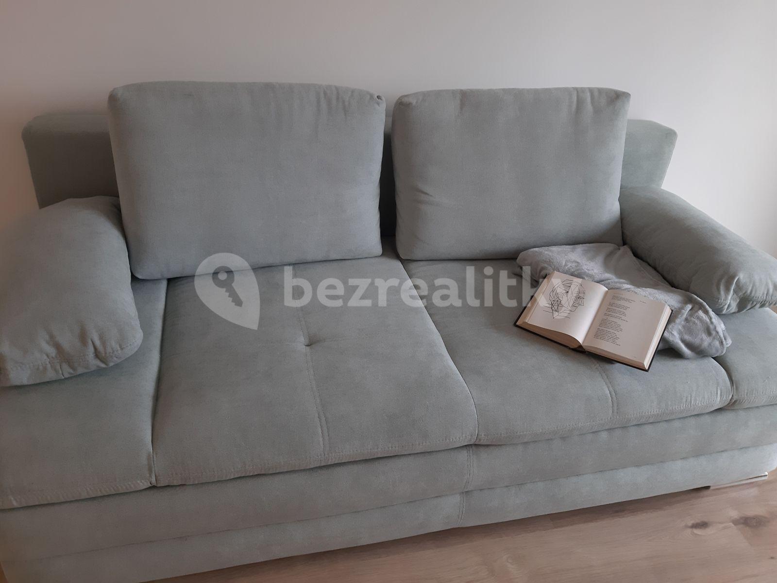 Prenájom bytu 1-izbový 38 m², Horolezecká, Praha, Praha