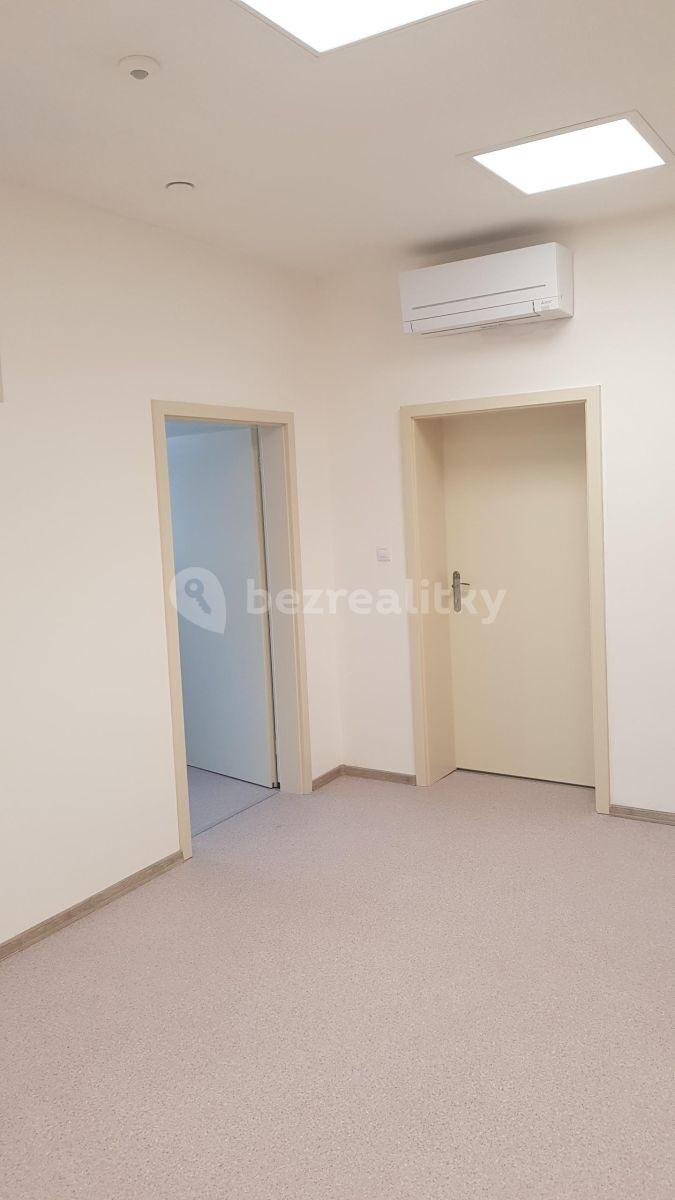 Prenájom nebytového priestoru 41 m², Staré Náměstí, Ostrov, Karlovarský kraj