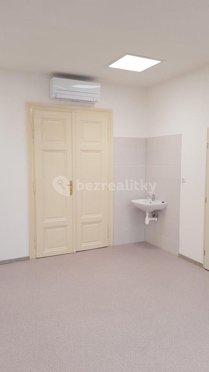 Prenájom nebytového priestoru 41 m², Staré Náměstí, Ostrov, Karlovarský kraj