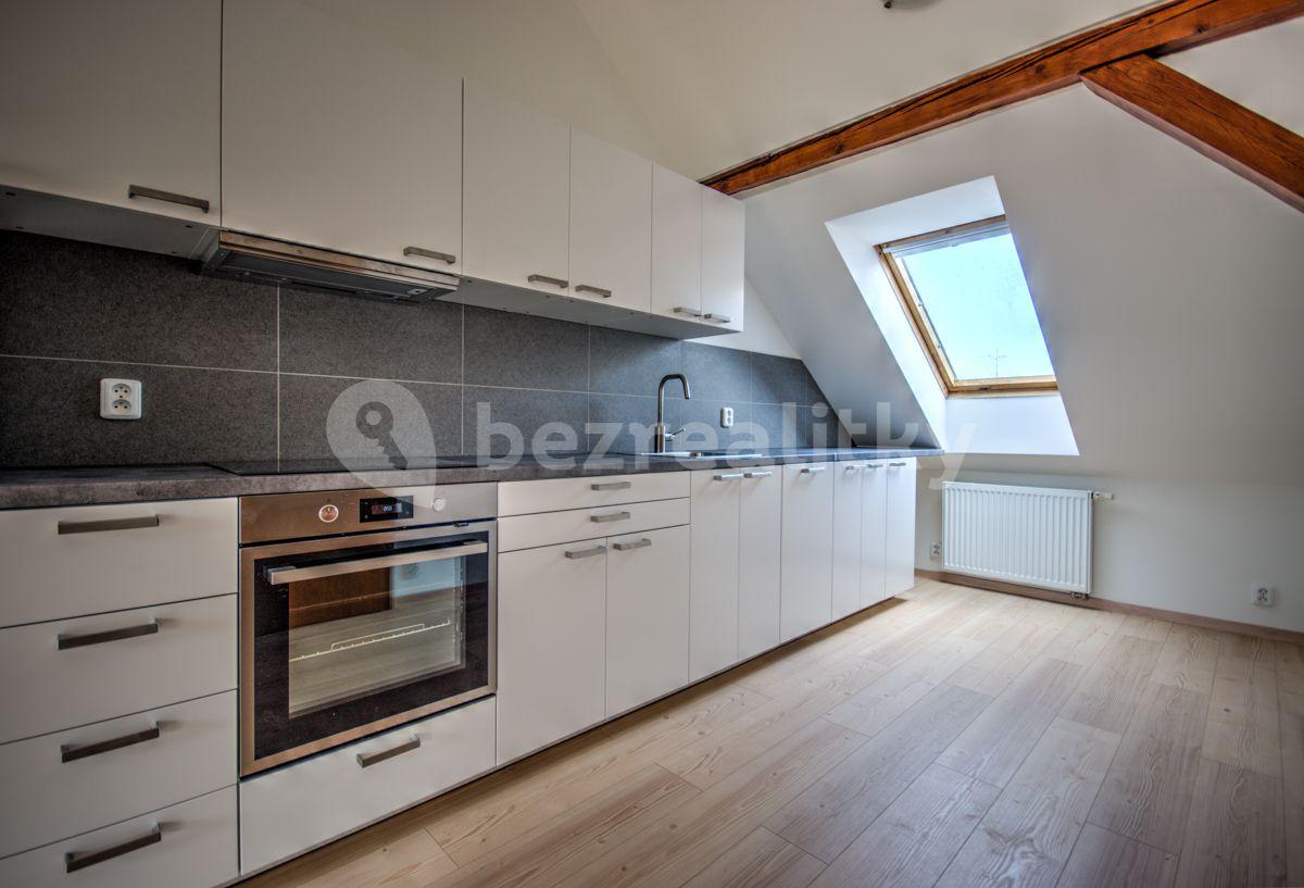 Prenájom bytu 3-izbový 94 m², Mečislavova, Praha, Praha